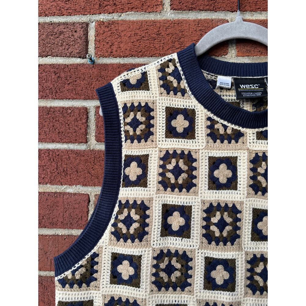 WESC Crochet Sweater Vest Size S Navy Cream Granny Square Knit Boho Unisex - Picture 3 of 11